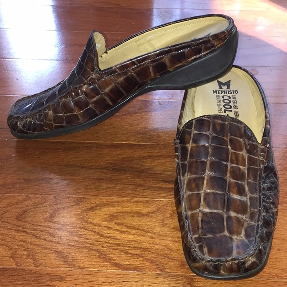 Brown MEPHISTO Moc Croc Mules 8M - Picture 1 of 7